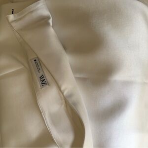 Zara Off-White Satin midi pencil chic stylish skirt